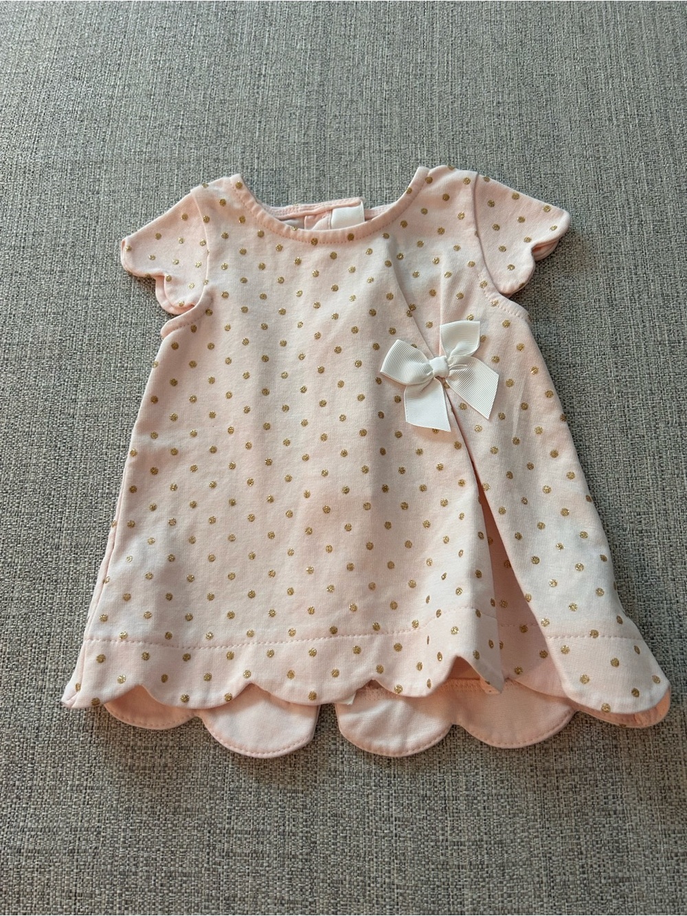 Tahari Baby Pink Gold Polka Dot Bow Baby Dress. Size 18M